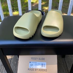 Yeezy Slide (Resin) Size 13